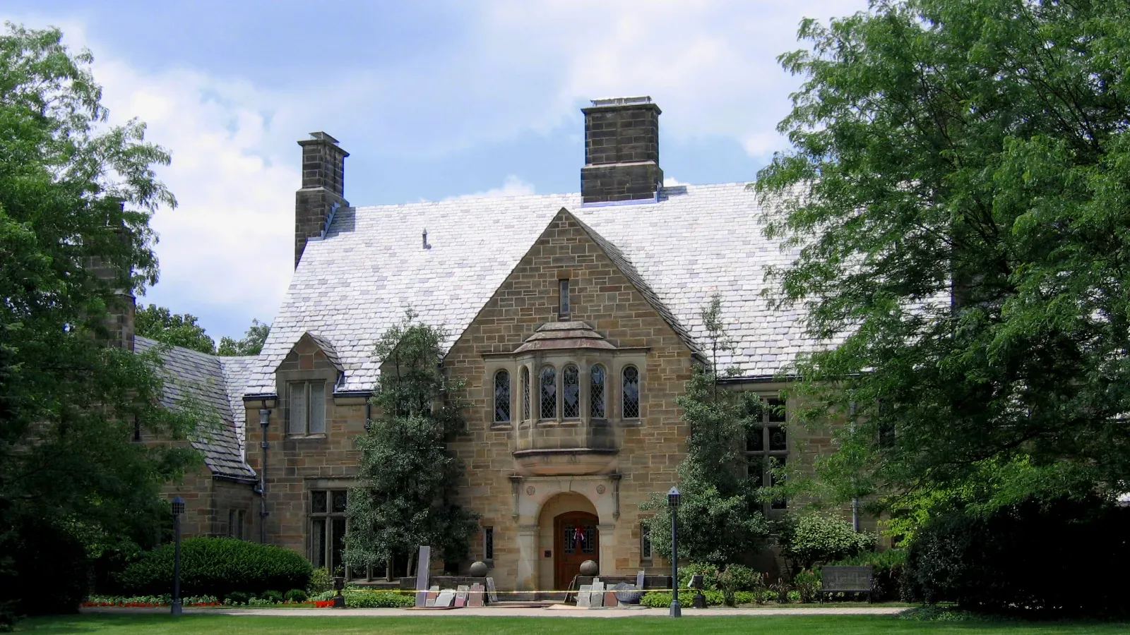 A location photograph in Upper Arlington, OH